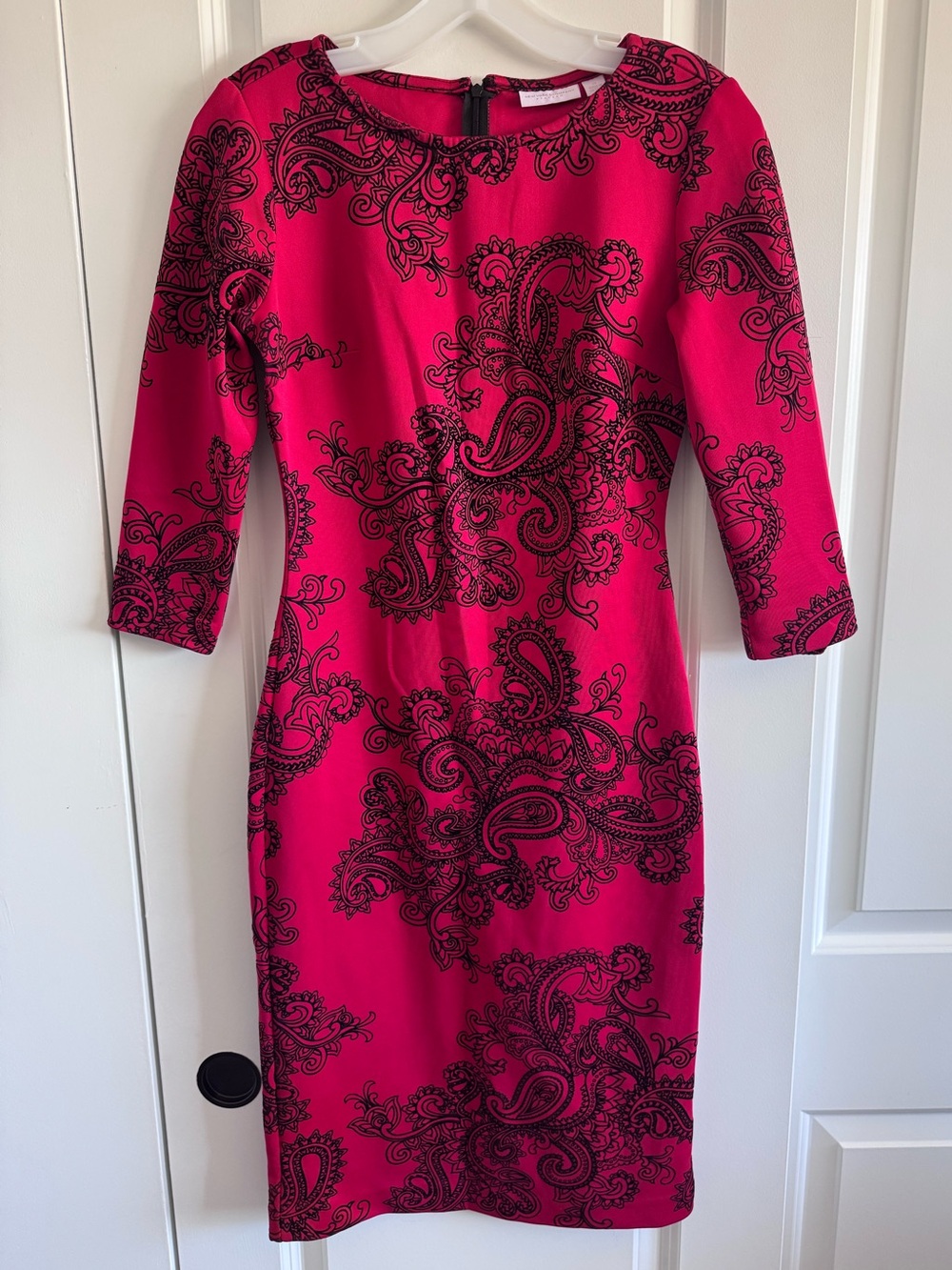 New York & Company Red Paisley Midi bodycon Sheath Dress